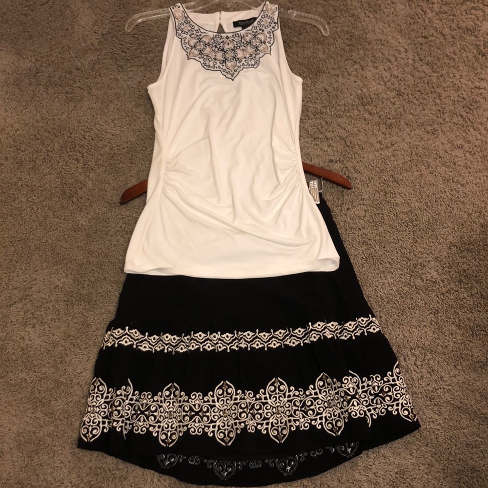 White House black market outfit